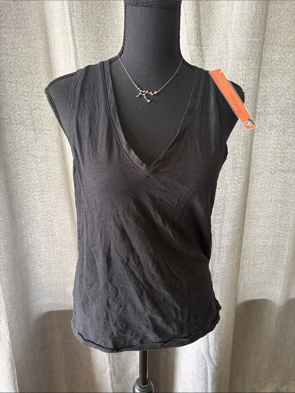 Madewell Black V-Neck Sleeveless Tank Top - Classic Everyday Layer